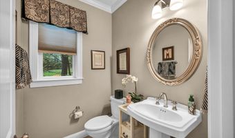 16 Sweetheart Mountain Rd, Canton, CT 06019