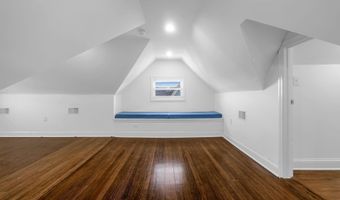 46 W 43RD St, Bayonne, NJ 07002
