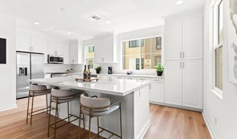 2548 Chamomile Ln, Carlsbad, CA 92008