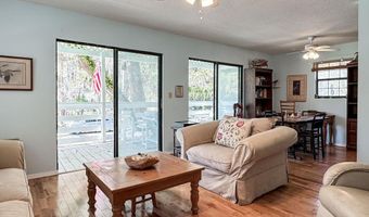 331 Lanesville Dr, Apalachicola, FL 32320