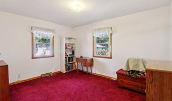 712 Rapids St, Adel, IA 50003