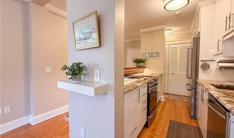 35 Chastellux Ave I, Newport, RI 02840