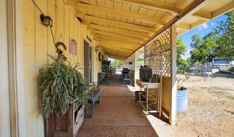 17201 Flowers Ln, Anderson, CA 96007