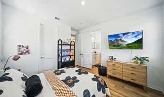 2428 Monroe Pl, Escondido, CA 92027