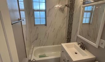 230 N THOMAS St N #230-1, Arlington, VA 22203