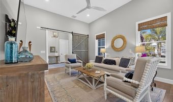 825 MANNS HARBOR Dr, Apollo Beach, FL 33572