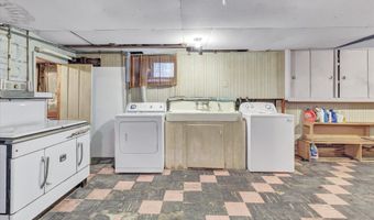 124 N Cliff St, Ansonia, CT 06401