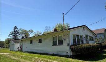 303 W Main St, Andover, OH 44003