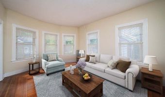 40 Vine St, East Greenwich, RI 02818