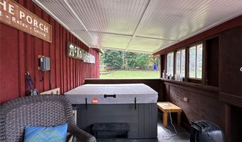 31 Brooklyn St, Angelica, NY 14709