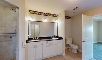 2305 EDGEWATER Dr 1606, Orlando, FL 32804