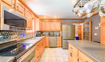 290 Castle Island Rd, Belgrade, ME 04917