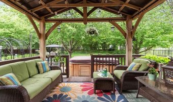 83 Pleasant St, Ayer, MA 01432