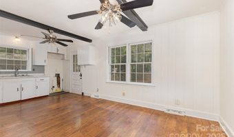 1519 Briarfield Dr, Charlotte, NC 28205