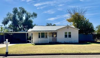 411 13th St, Abernathy, TX 79311