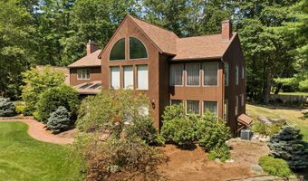 82 Pilgrim Dr, Bedford, NH 03110