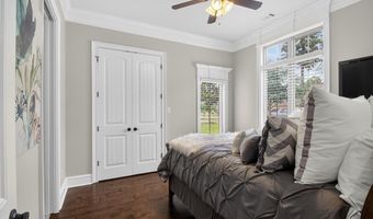 7034 Westshore Ave, Benton, AR 72019