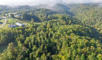 312 Poor Farm Rd, Beattyville, KY 41311