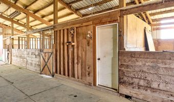 10093 Wiseacre Ln, Aurora, OR 97002