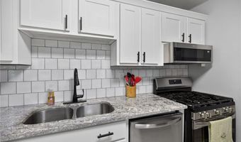 4243 White Way Dr, Austell, GA 30106
