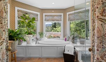 500 Ashland Loop Rd, Ashland, OR 97520
