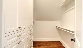 53 Jennys Ln, Barrington, RI 02806