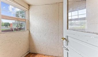5839 McMillan St, Allen Park, MI 48209