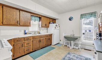 215 N York St, Albion, IN 46701