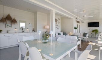 600 Beyer Dr, Bay St. Louis, MS 39520