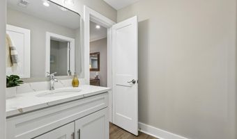 735 N GEORGE MASON Dr, Arlington, VA 22203