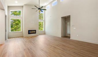 9 Mere Ln, Bella Vista, AR 72714