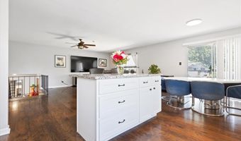 303 Oakfield Dr, Ballwin, MO 63021