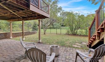 13 IRON Cir, Reading, PA 19607