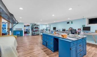 8 Laurel Ln, Bayville, NJ 08721