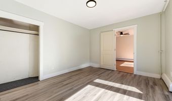 44 Sixth St, Auburn, ME 04210