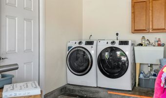 45 Hoku Puhipaka St, Kahului, HI 96732