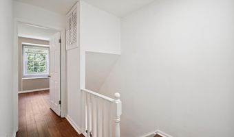 838 COLLEGE Pkwy 11-838, Rockville, MD 20850