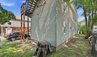 10 Pearl St, Auburn, ME 04210