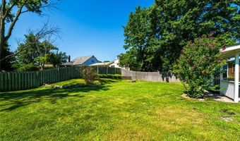 830 Westrun Dr, Ballwin, MO 63021
