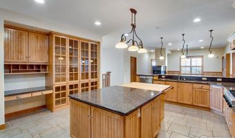 2366 Shoreside Dr, Berthoud, CO 80513