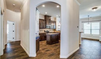 713 Westgate Dr, Aledo, TX 76008
