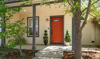 923 Bellview Ave 2, Ashland, OR 97520