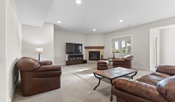 2908 NW Sharmin Dr, Ankeny, IA 50023