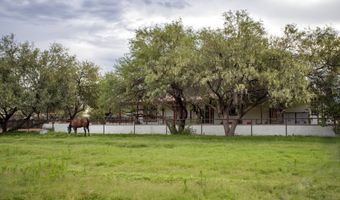 3155 W Elephant Head Rd, Amado, AZ 85645