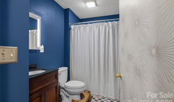 17 Azalea Rd, Arden, NC 28704