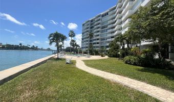 9101 E Bay Harbor Dr 1002, Bay Harbor Islands, FL 33154
