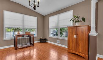 220 Edward Ave, Bayville, NJ 08721