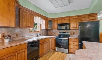 3509 W Lake Jessie Dr SE, Alexandria, MN 56308