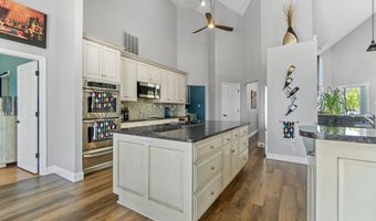 111 Waterway Ct, Aydlett, NC 27916