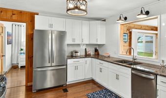 43055 Seaway Ave, Alexandria Bay, NY 13607